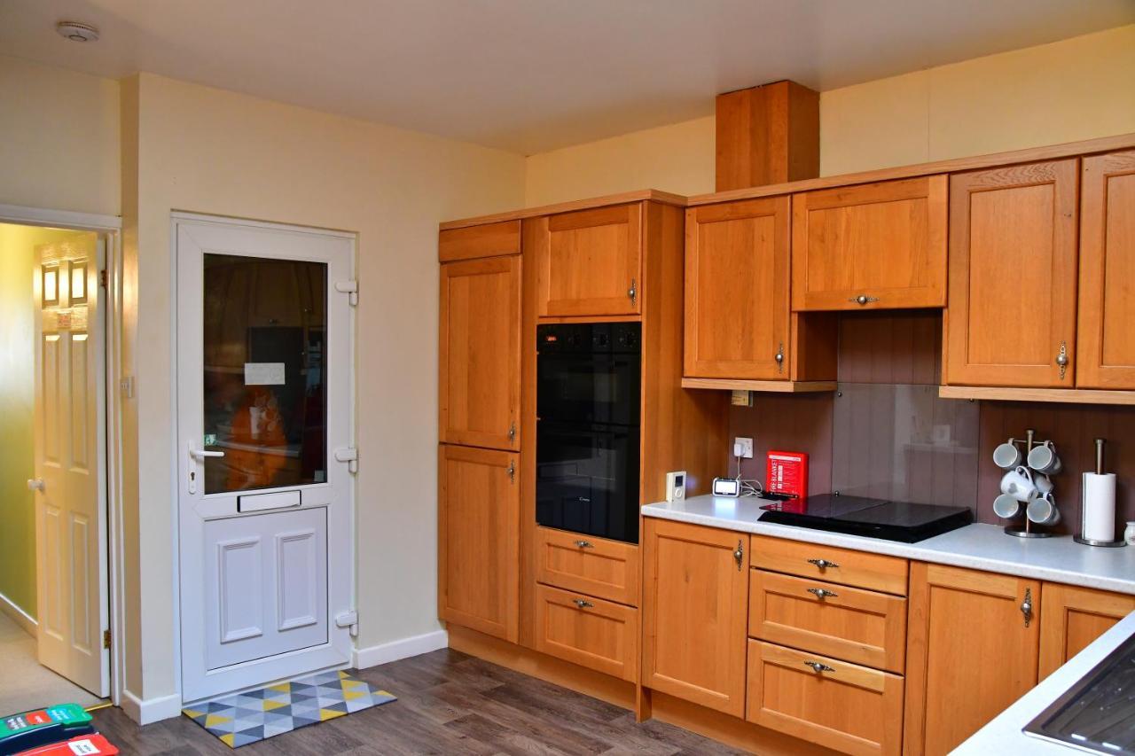 Entire Niche Apartment Hildenborough Bagian luar foto