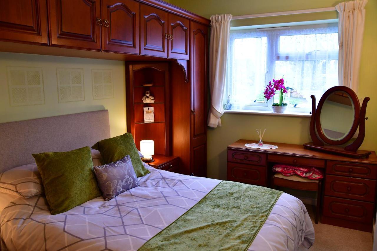 Entire Niche Apartment Hildenborough Bagian luar foto